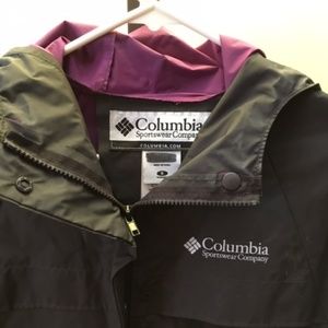 Columbia rain jacket, small